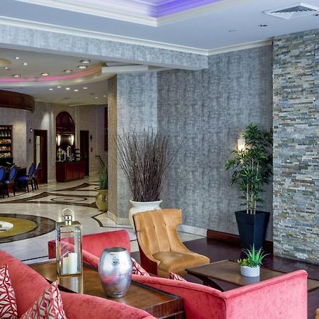 Viana Hotel And Spa, Trademark Collection By Wyndham Westbury Dış mekan fotoğraf