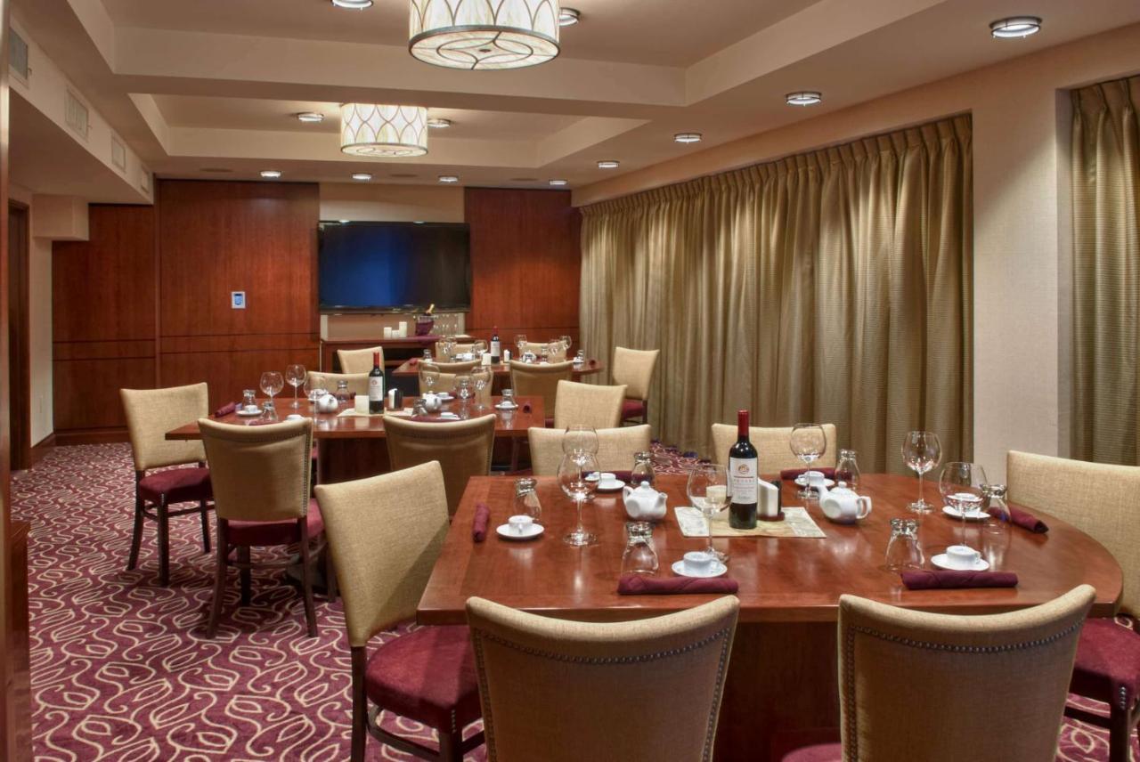 Viana Hotel And Spa, Trademark Collection By Wyndham Westbury Dış mekan fotoğraf