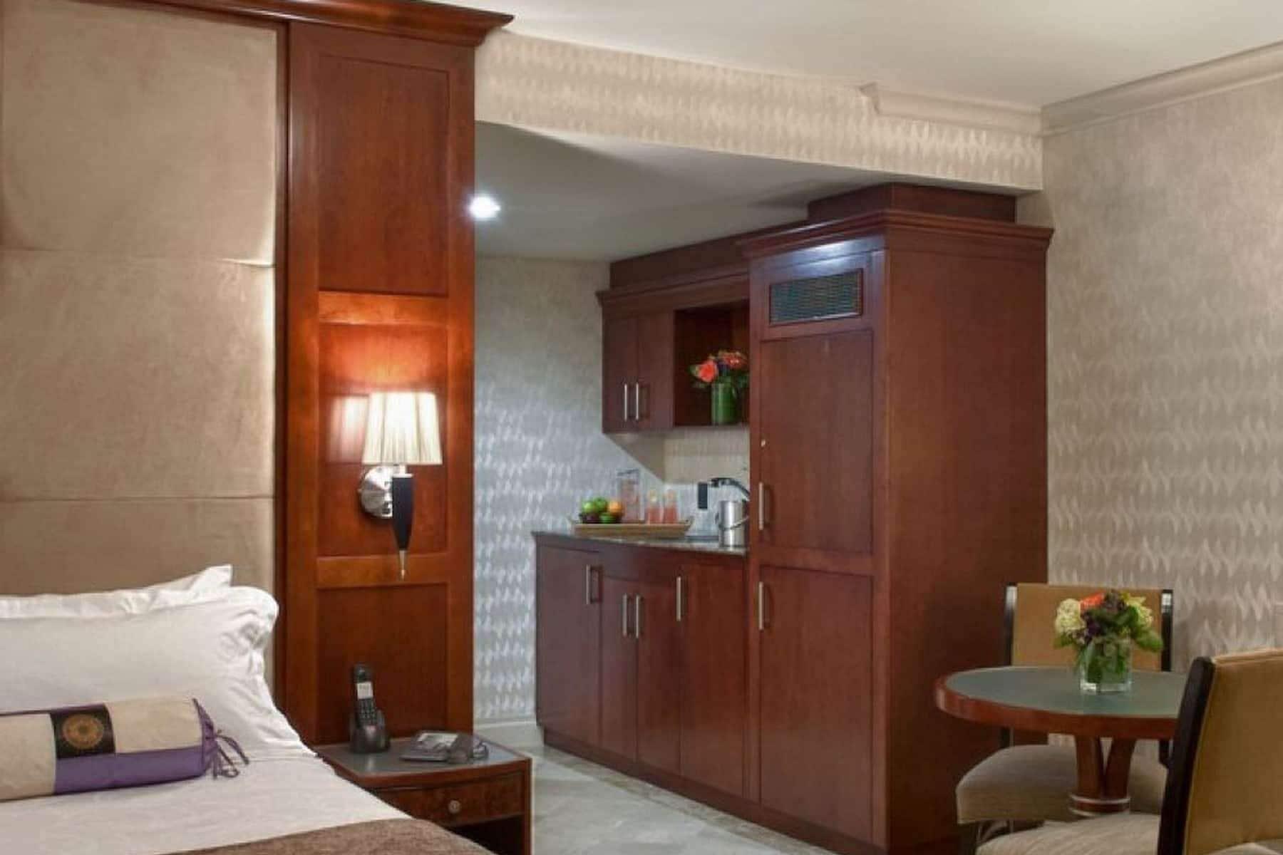 Viana Hotel And Spa, Trademark Collection By Wyndham Westbury Dış mekan fotoğraf